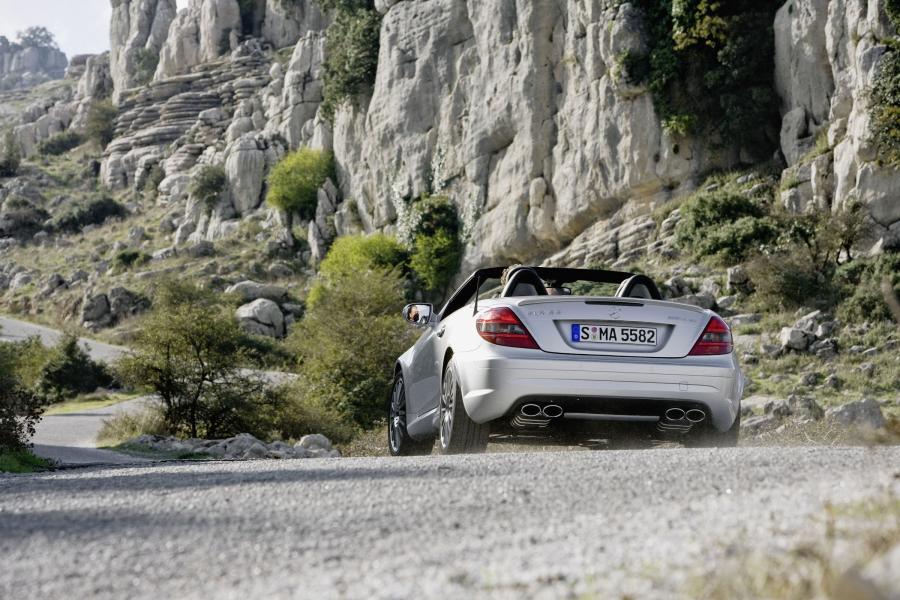  Mercedes-Benz SLK55 AMG 2008 года  (фото 17 из 77)